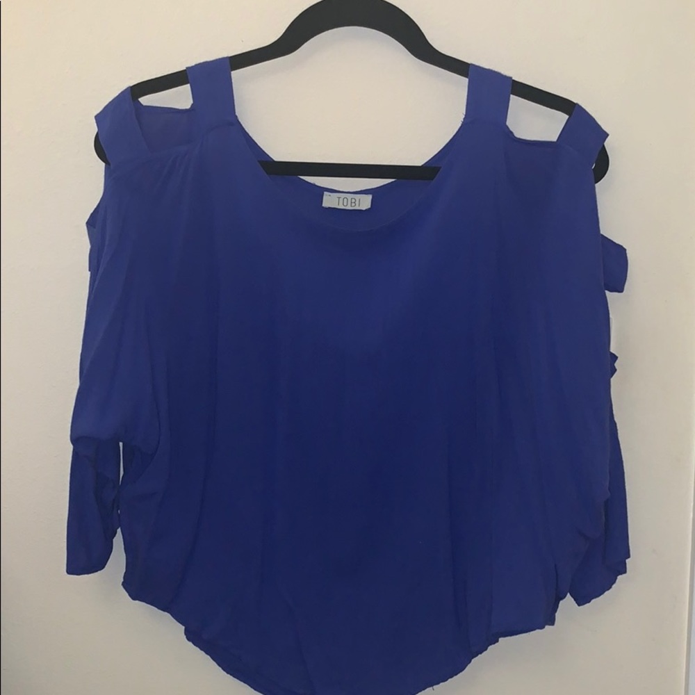 Blue Casual Top with open/strappy sleeves